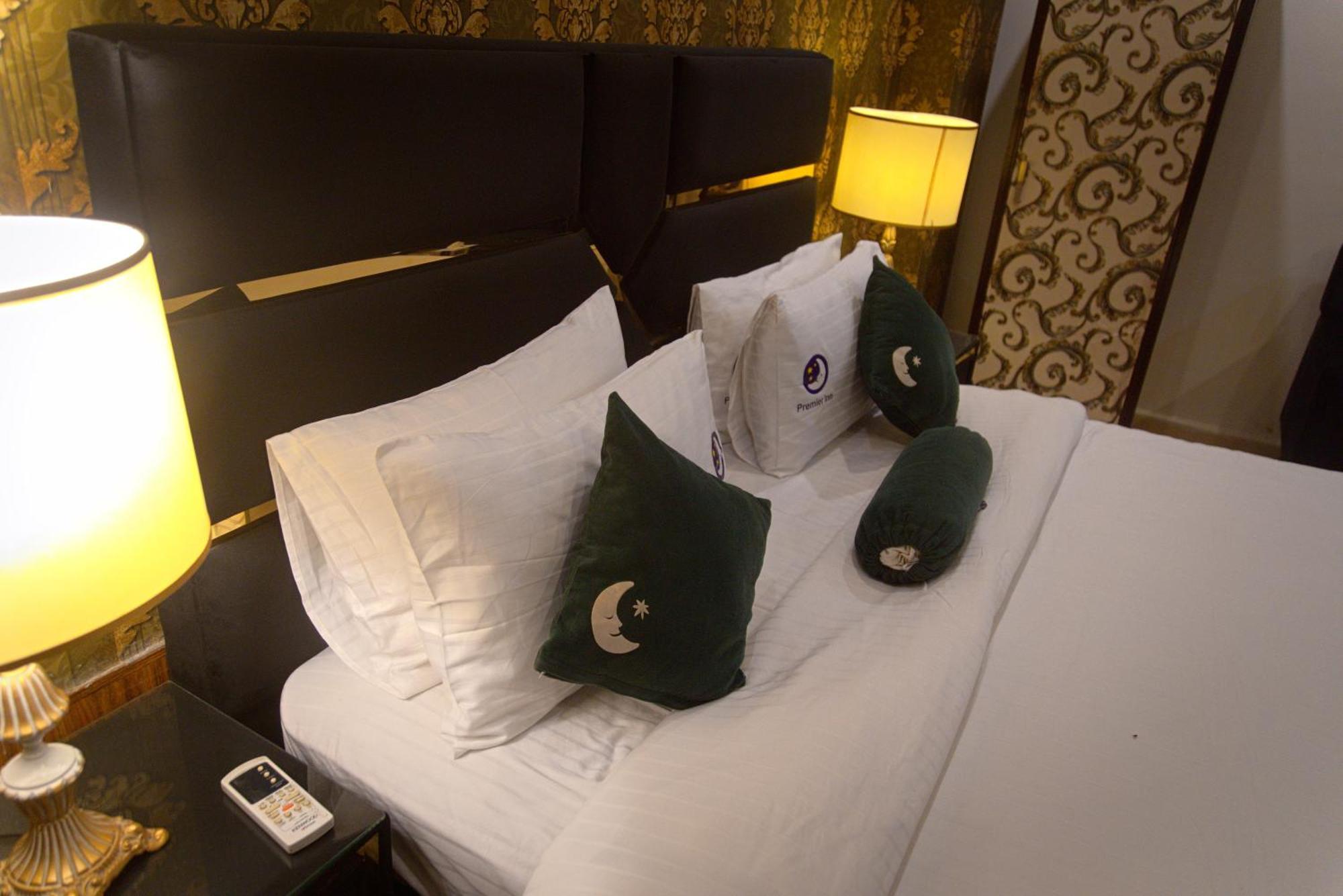 Premier Inn Johar Town Lahore Luaran gambar