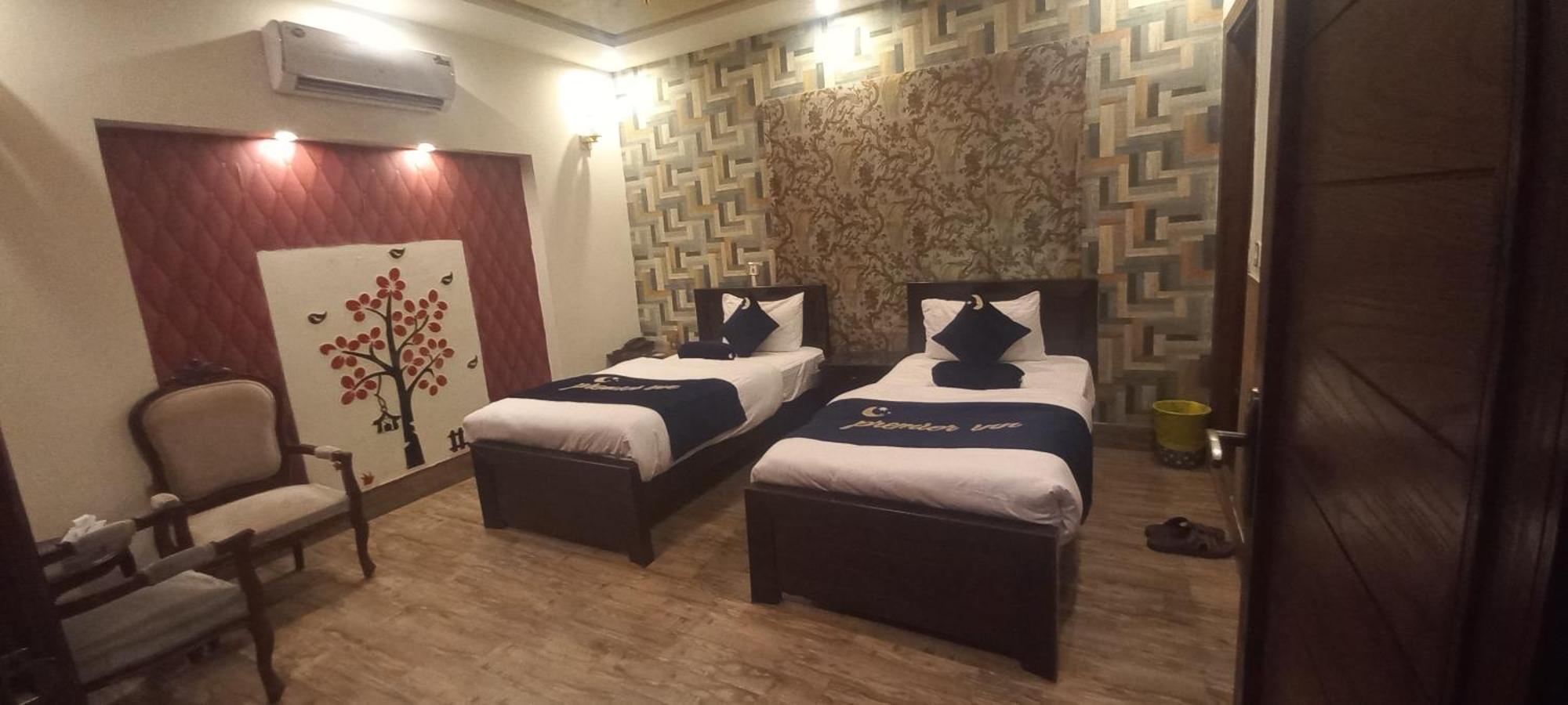 Premier Inn Johar Town Lahore Luaran gambar