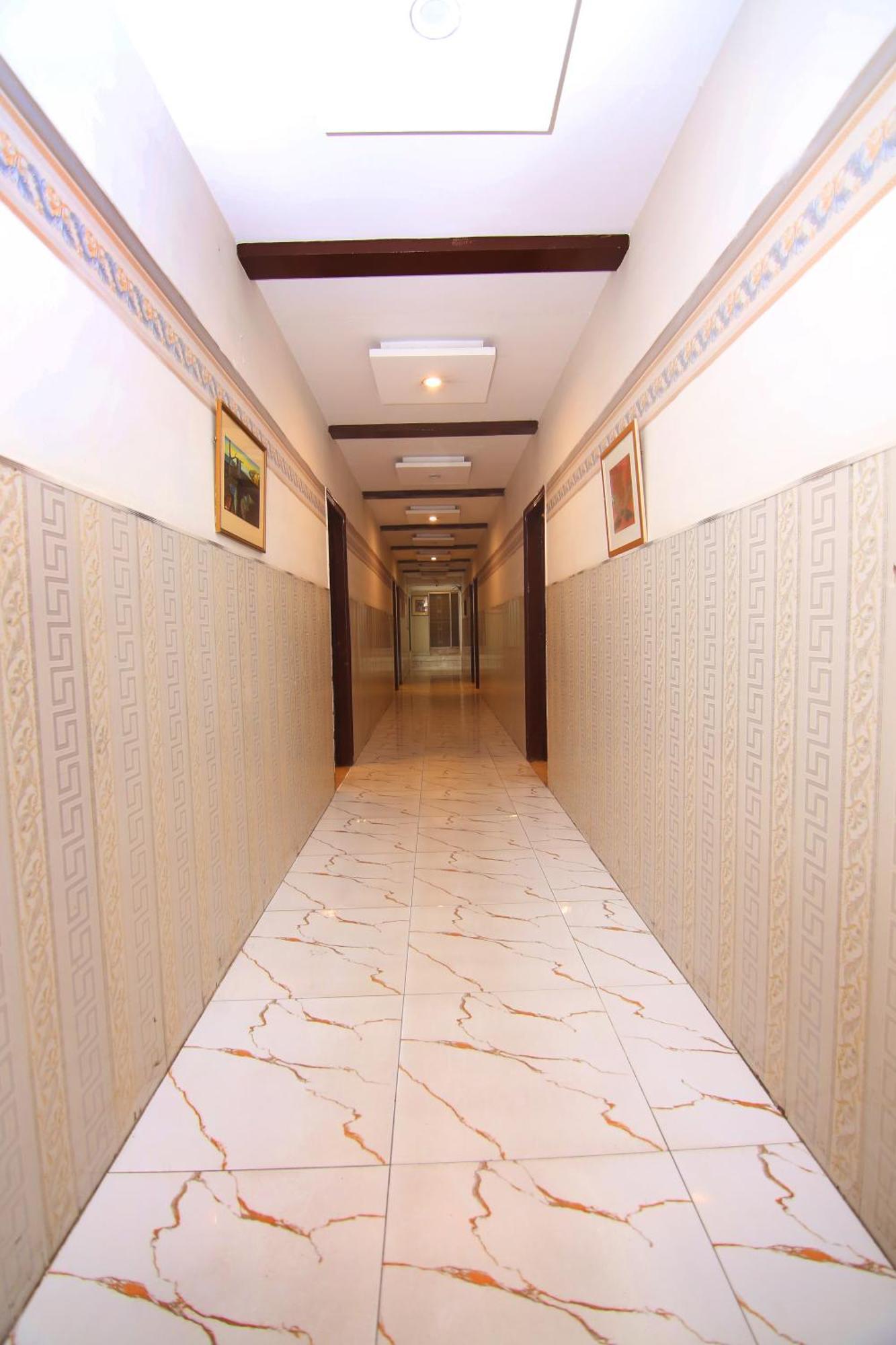 Premier Inn Johar Town Lahore Luaran gambar
