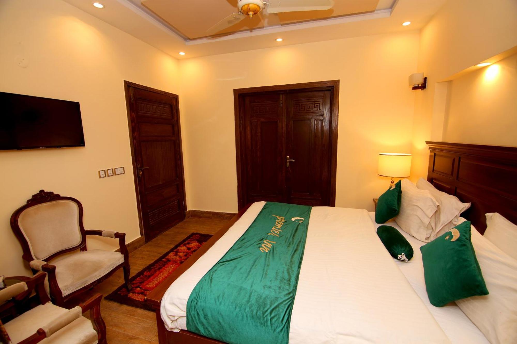 Premier Inn Johar Town Lahore Luaran gambar