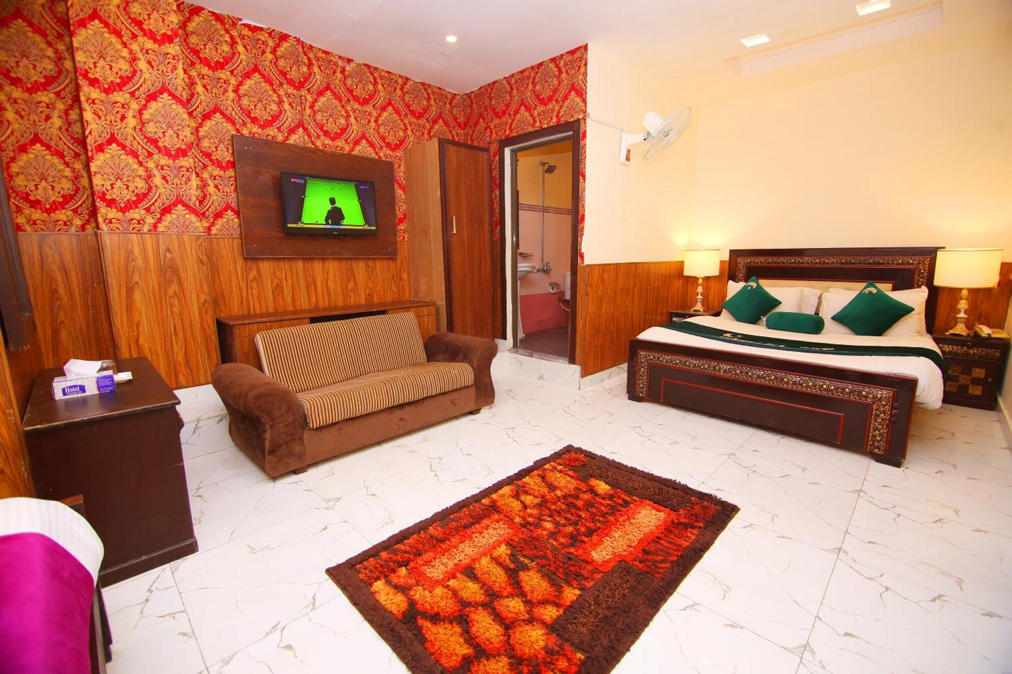 Premier Inn Johar Town Lahore Luaran gambar
