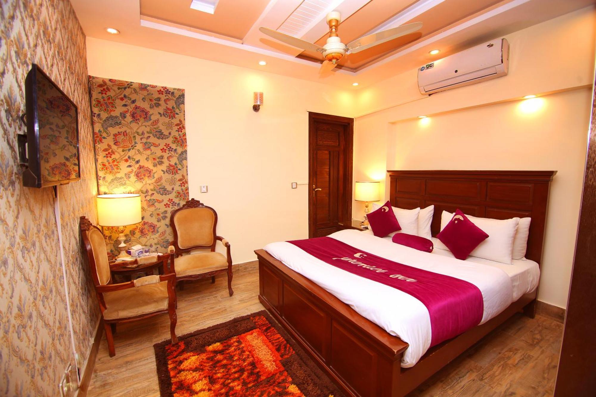 Premier Inn Johar Town Lahore Luaran gambar